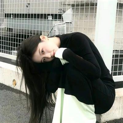 总之就是非常可爱～制服～