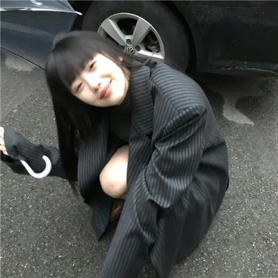 给我亲一下能咋滴